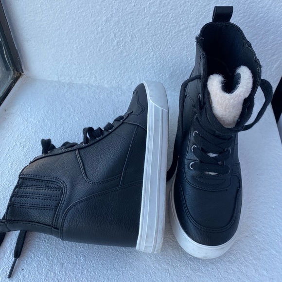 Indigo Rd Wedge Sneakers with fur - Picture 2 of 4